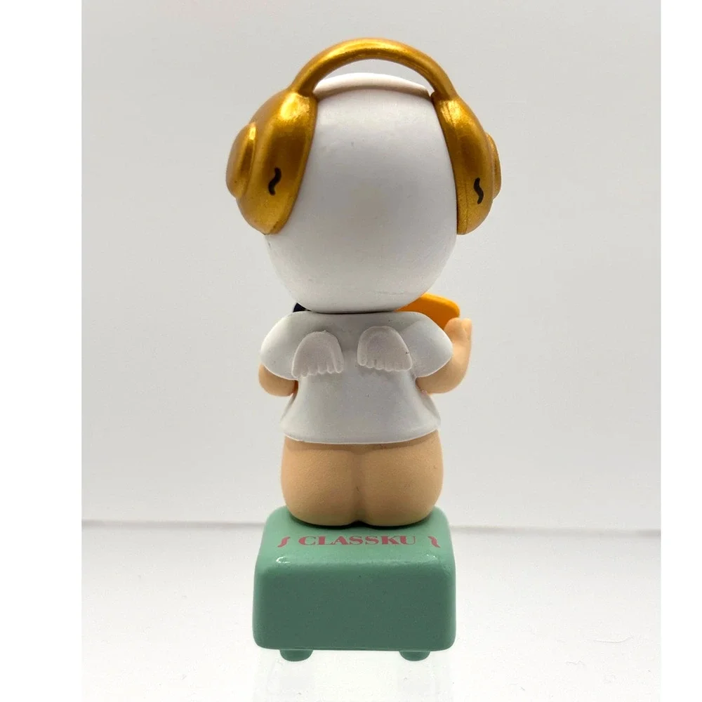 New Unbranded Kewpie/Angel Mini Figure Collectible, Classical Music, Open Box